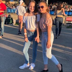 Meet your Posher, Alyssa